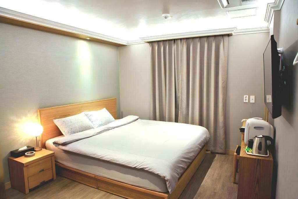 Jeju Sejong Hotel Екстериор снимка