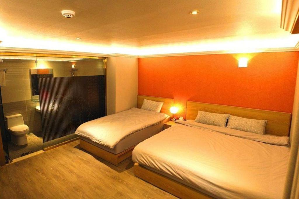 Jeju Sejong Hotel Екстериор снимка